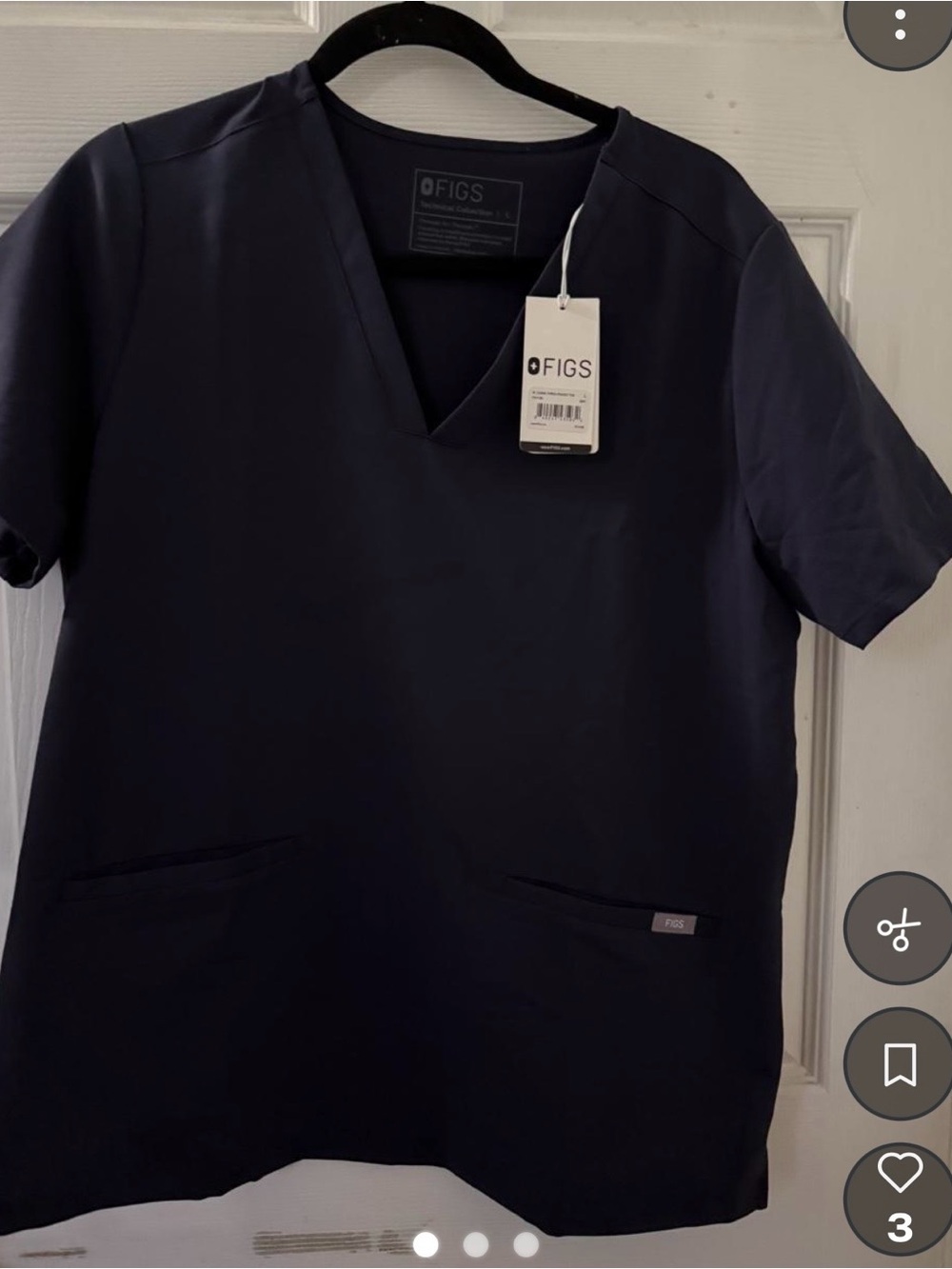 FIGS Woman’s V-Neck Scrub Top in Gray